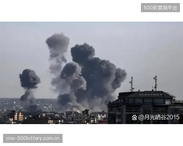 摩纳哥精准打击对手身后空当，利用马赛高位防线的漏洞完成致命一击。